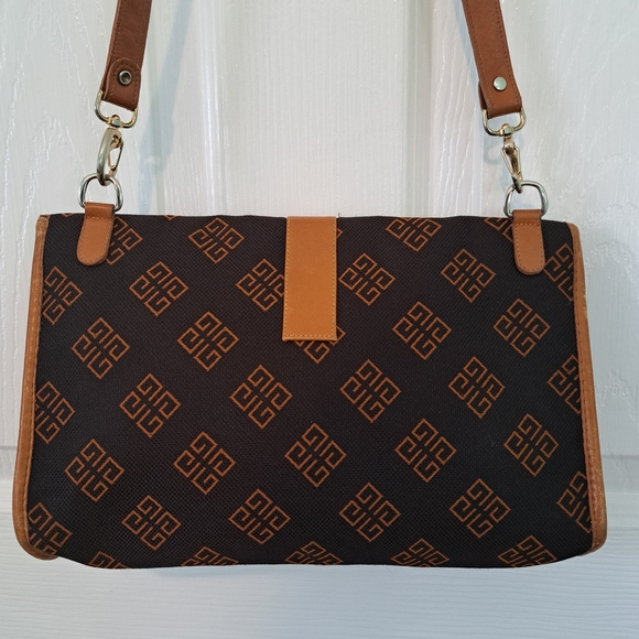 Sac Givenchy Vintage Signature Pattern Shoulder Bag. - Picture 3 of 11